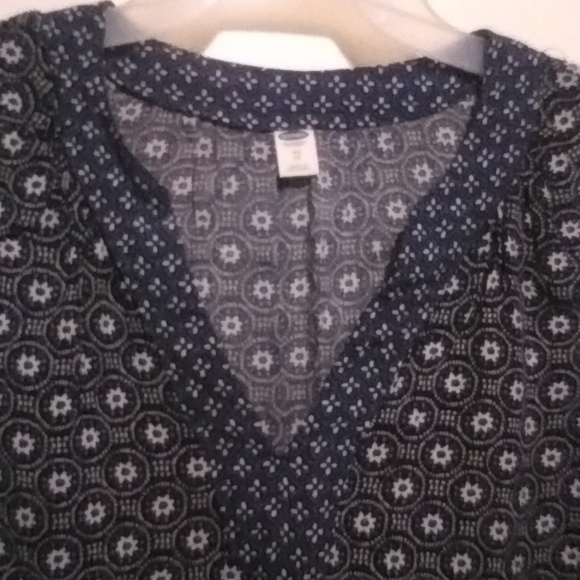 Old Navy 3/4 tank sz xs - Picture 2 of 5